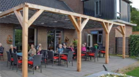 Een houten overkapping plaatsen in de tuin biedt veel voordelen Een houten overkapping plaatsen in de tuin biedt veel voordelen